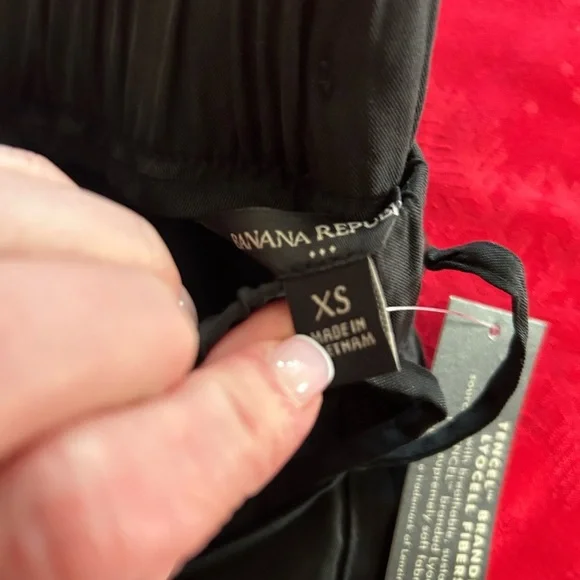 Banana Republic Factory Cargo Jogger BLACK - Picture 6 of 6